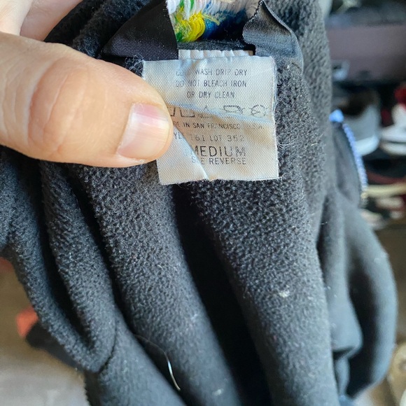 Retro Windbreaker - Picture 6 of 6